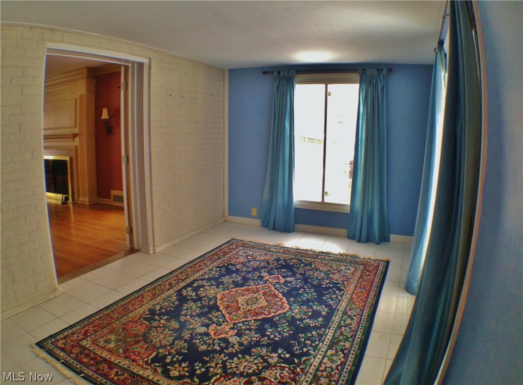 South Shawnee Lake So Circle - Residential