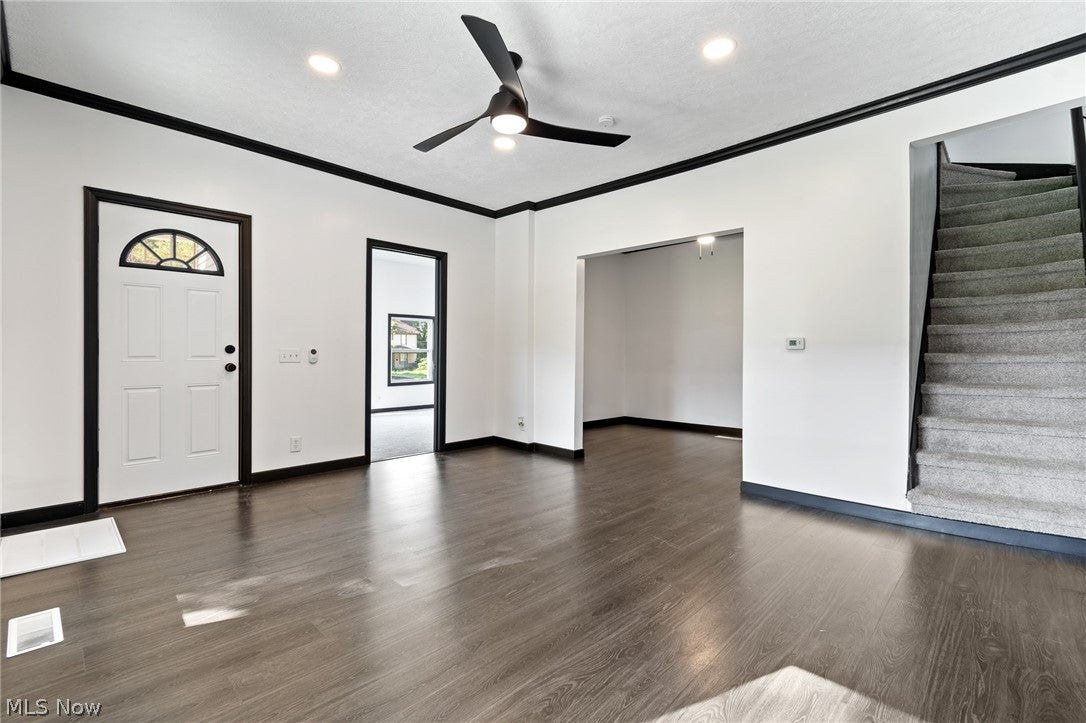103 W Miller Avenue