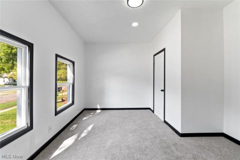 Tiny photo for 103 W Miller Avenue, Akron, OH 44301 (MLS # 5239197)