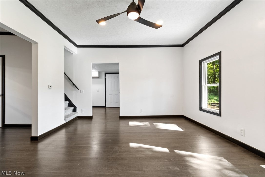 103 W Miller Avenue
