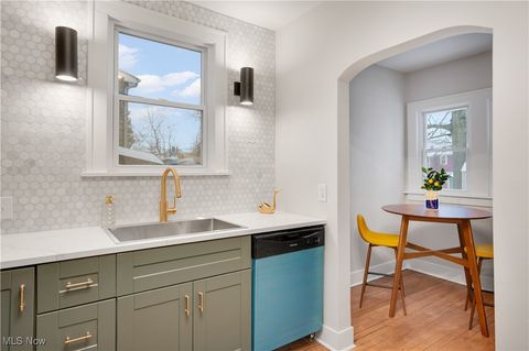 Tiny photo for 2016 Rossmoor Road, Cleveland Heights, OH 44118 (MLS # 5178681)