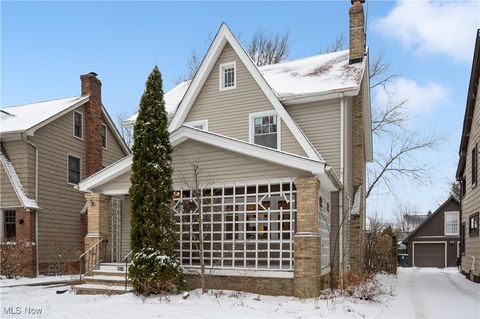 Tiny photo for 2016 Rossmoor Road, Cleveland Heights, OH 44118 (MLS # 5178681)