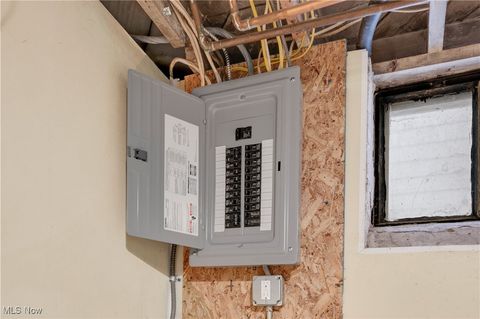 Tiny photo for 2016 Rossmoor Road, Cleveland Heights, OH 44118 (MLS # 5178681)