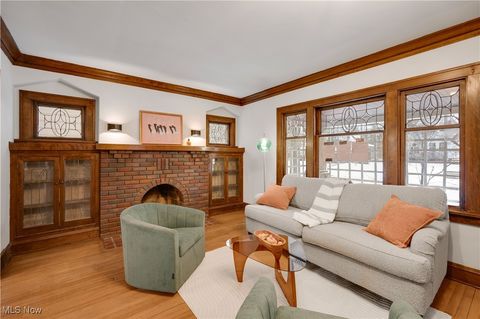 Tiny photo for 2016 Rossmoor Road, Cleveland Heights, OH 44118 (MLS # 5178681)