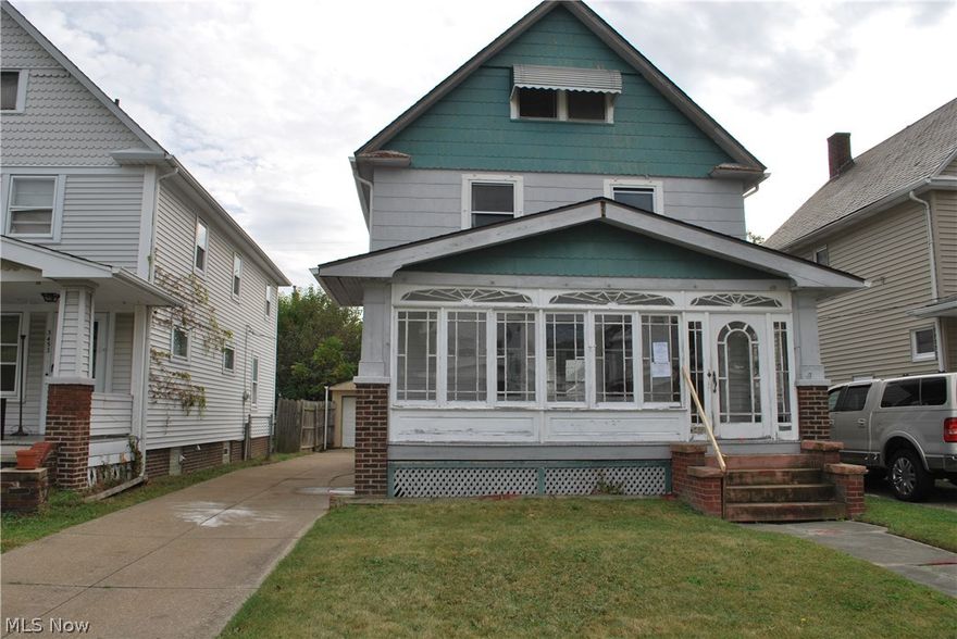 * 3 Bedroom Colonial * * HUD Owned Property Sold AS-IS * Buyer is responsible for due diligence and inquiry of all property information/condition * FHA Insured Escrow * Owner Occupancy Restrictions may Apply * Equal Housing Opportunity *