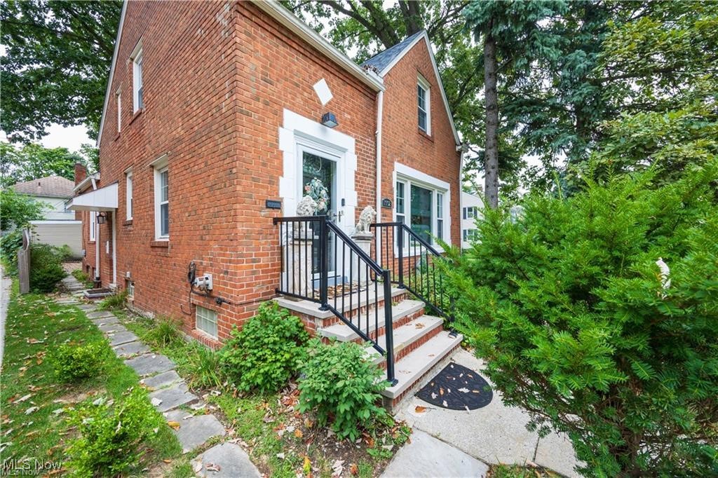 1962 Staunton Road, Cleveland Heights, Ohio image 2