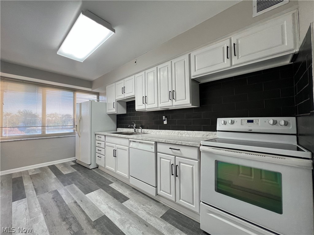 Marine Towers Condo - Residential