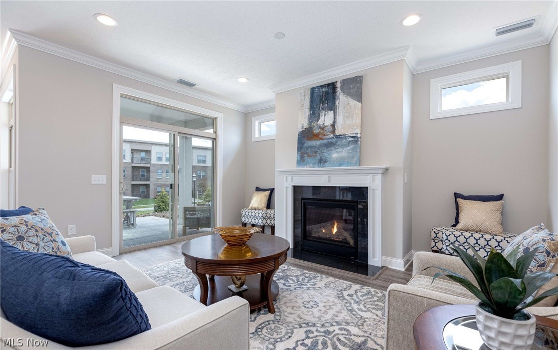 The Courtyards at New Seasons - Residential