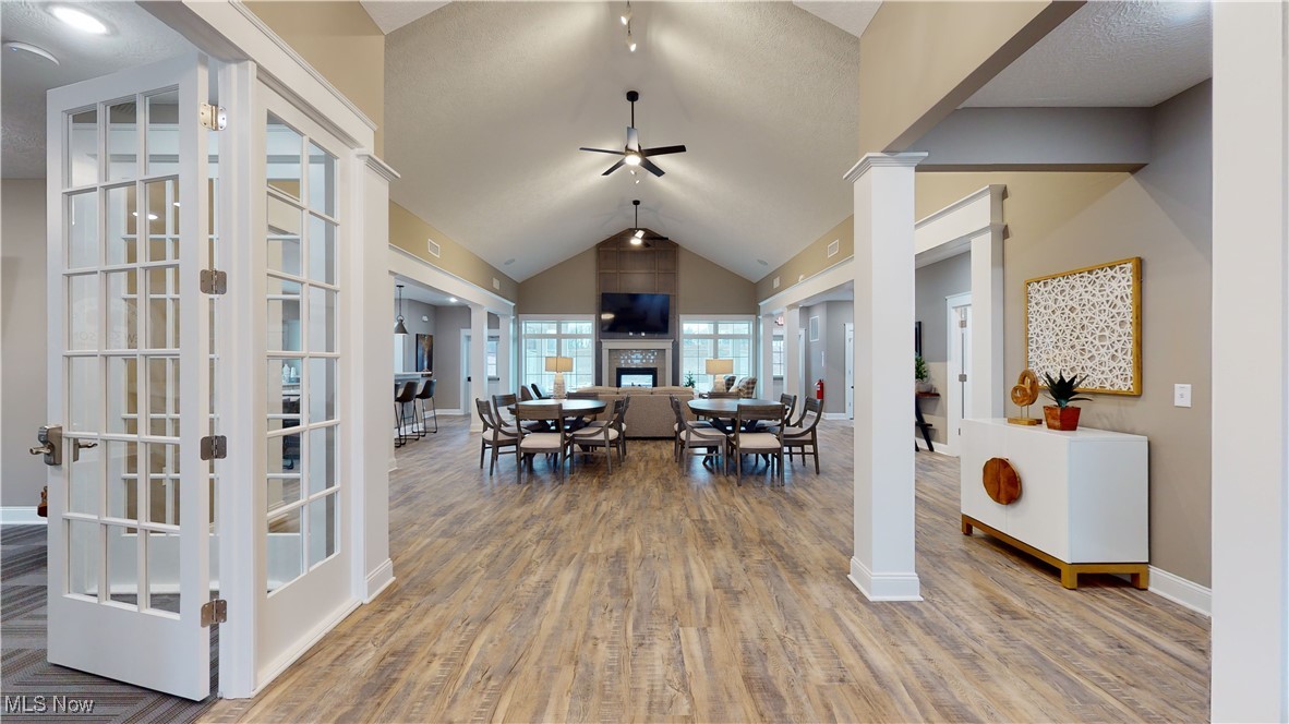 The Courtyards at New Seasons - Residential