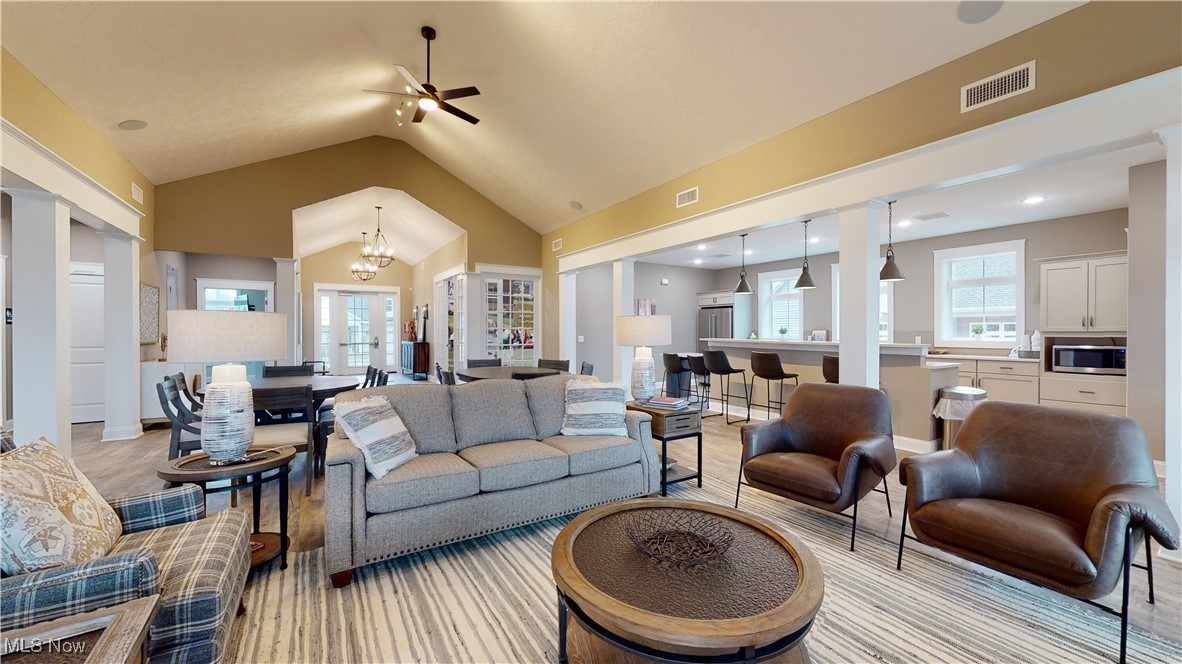 The Courtyards at New Seasons - Residential