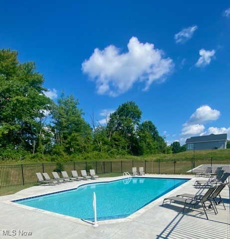 The Courtyards at New Seasons - Residential