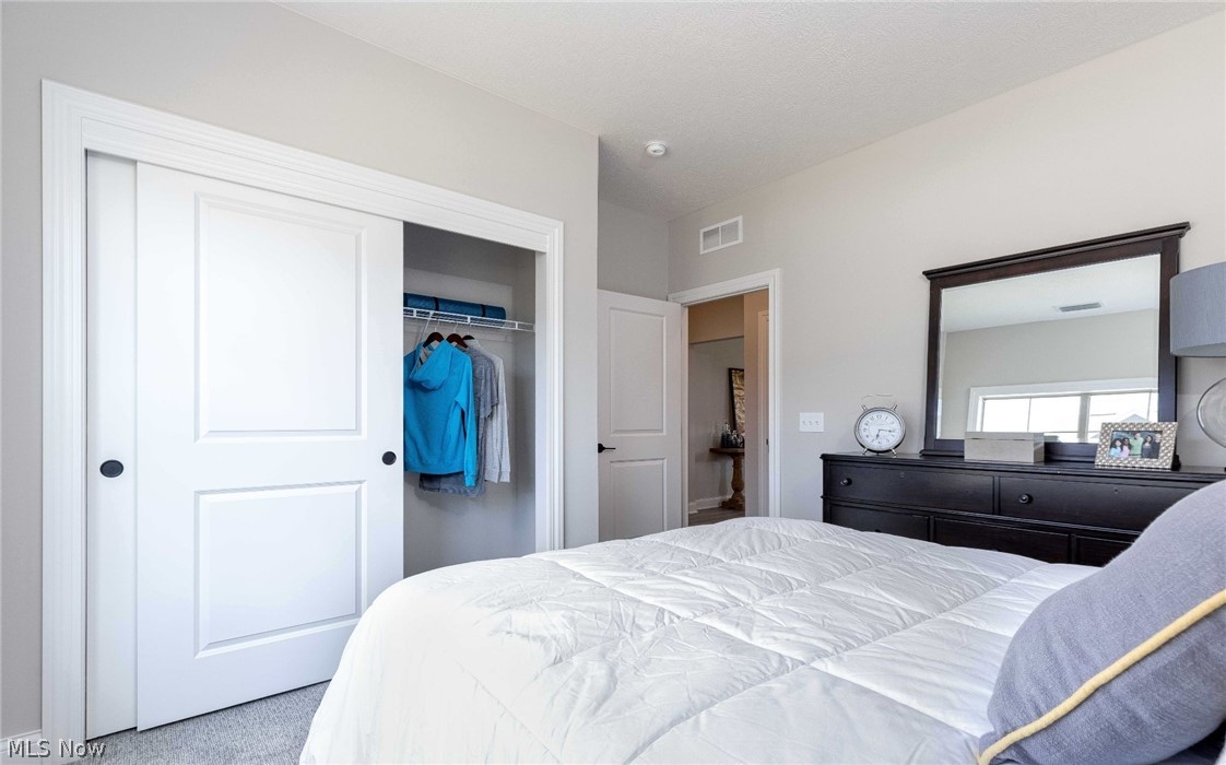 The Courtyards at New Seasons - Residential