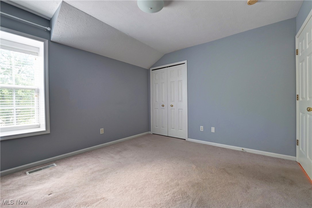 Vista Lago - Residential