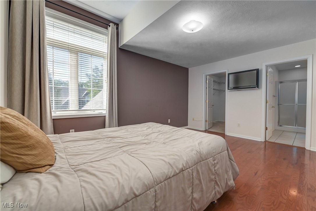 Vista Lago - Residential