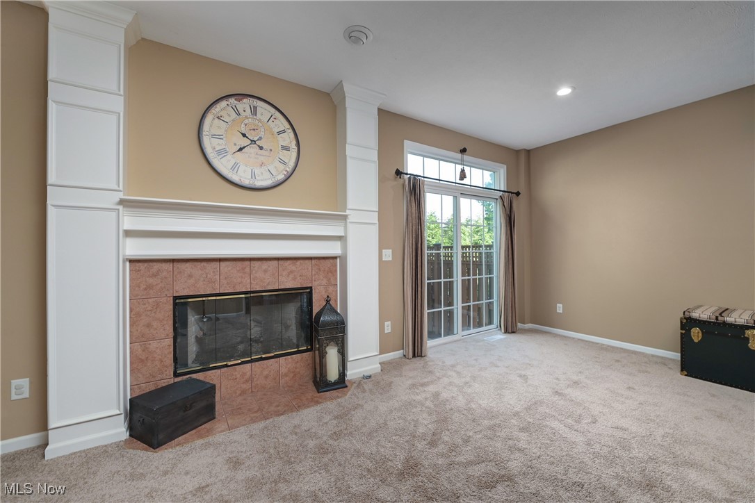 Vista Lago - Residential