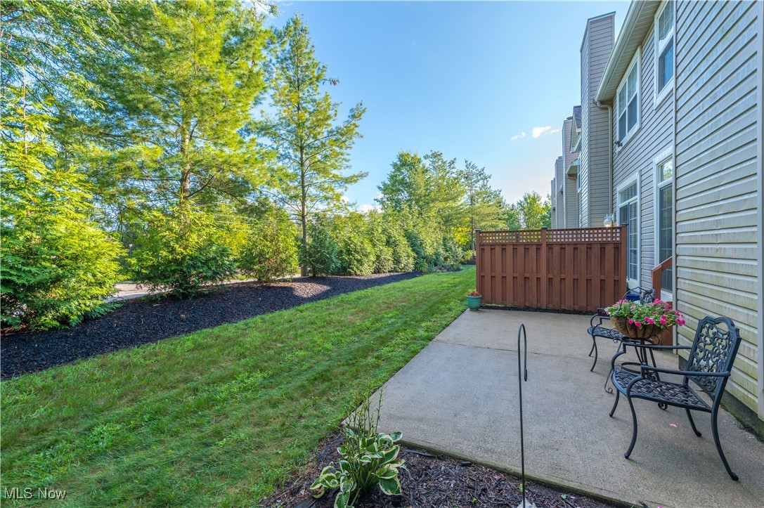 Vista Lago - Residential