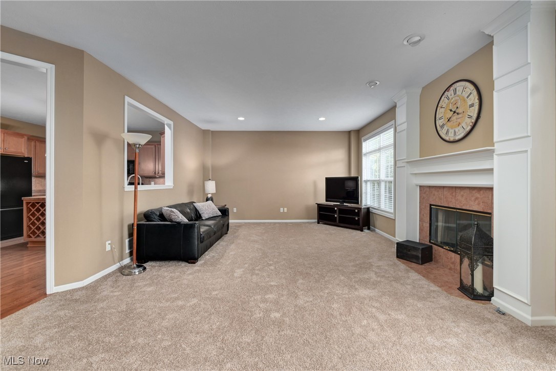 Vista Lago - Residential