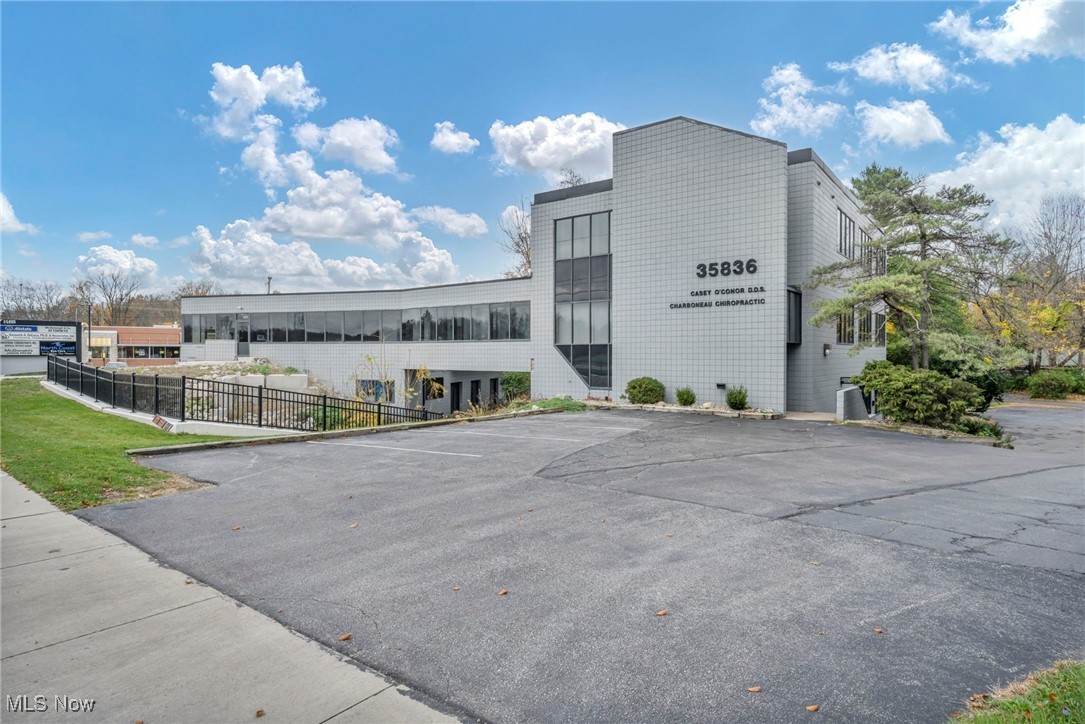 35888 Center Ridge Road 1