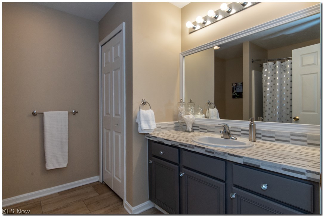 Crystal Lake Ph 03 - Residential