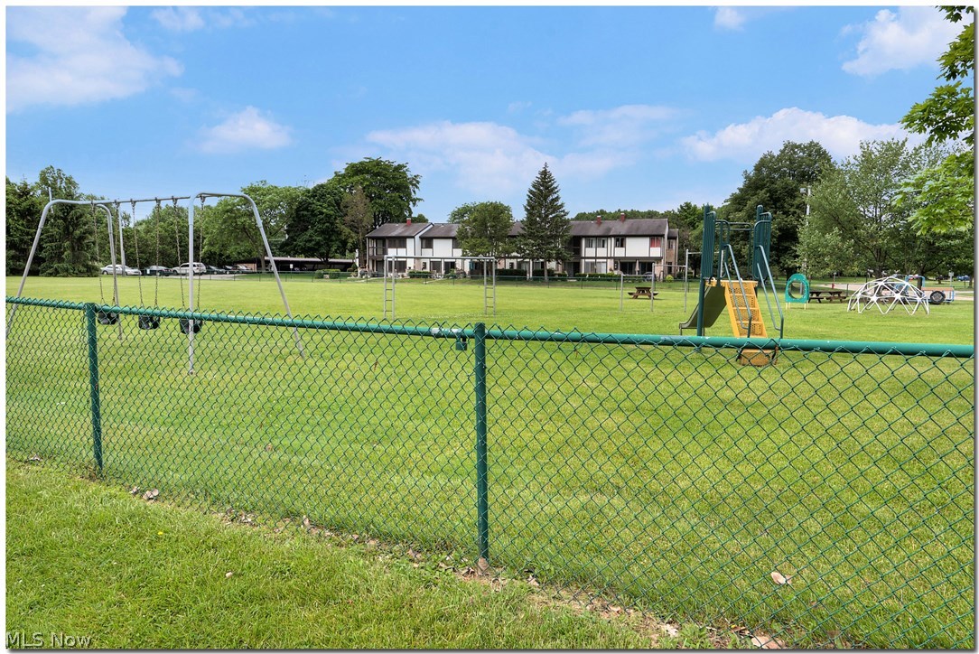 Crystal Lake Ph 03 - Residential