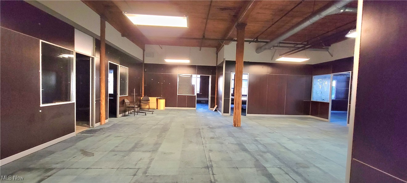 Lin Omni Square - Commercial Sale