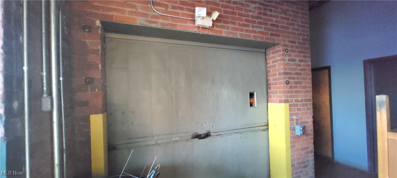 Lin Omni Square - Commercial Sale