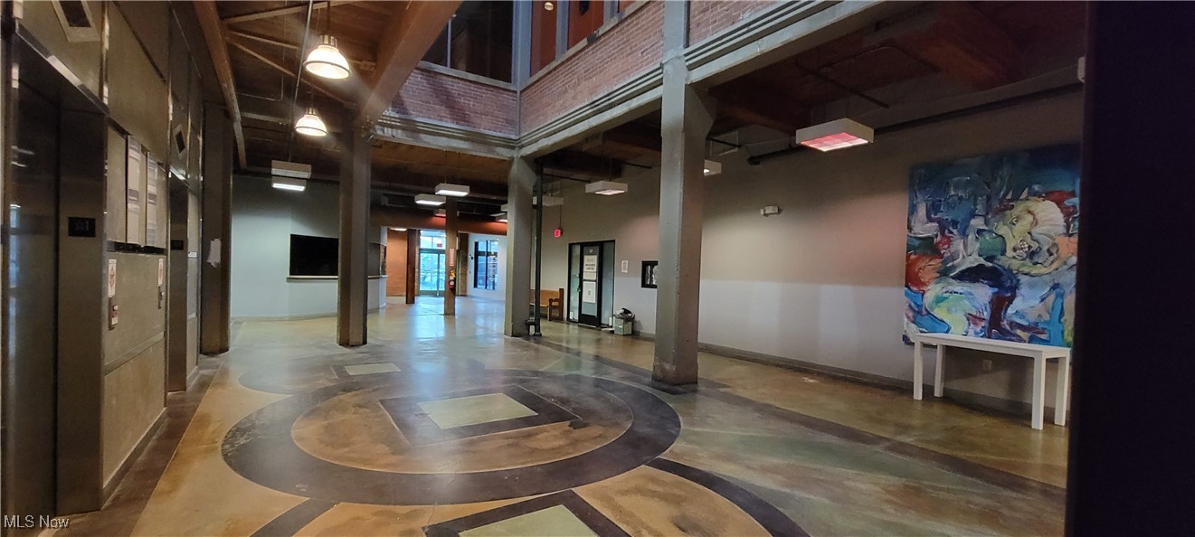 Lin Omni Square - Commercial Sale