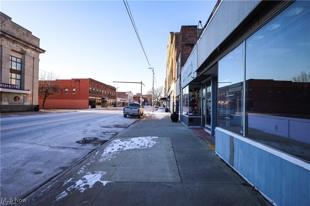 4429-4433 Main Avenue