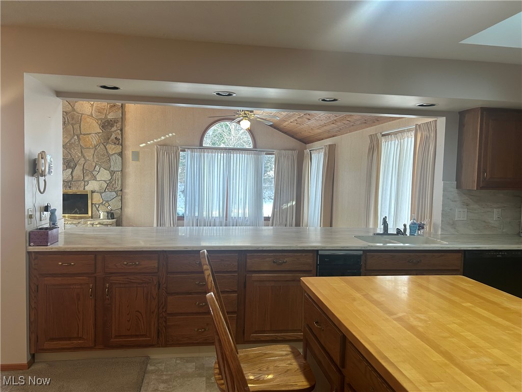 Waterford Land Condo - Residential