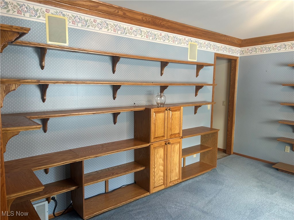 Waterford Land Condo - Residential