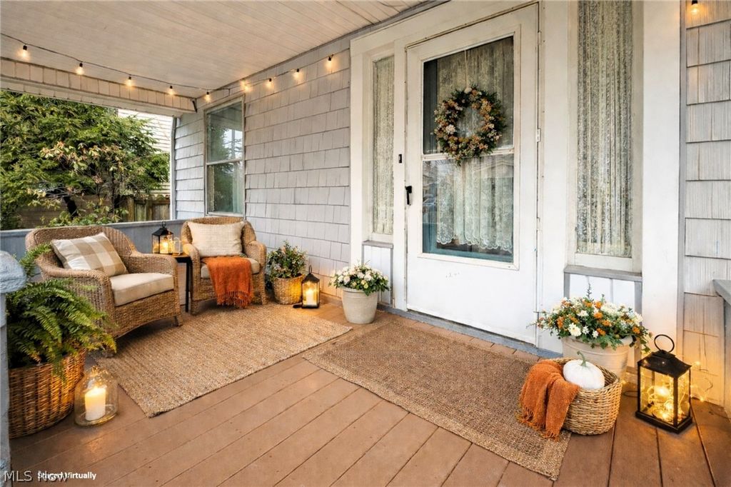 Photo of 1030 Dartmouth Avenue SW, Canton, OH 44710 (MLS # 5190939)