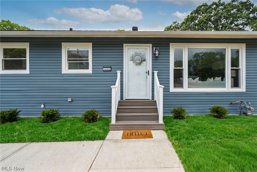 Photo of 1622 Diana Drive, Brunswick, OH 44212 (MLS # 5220032)