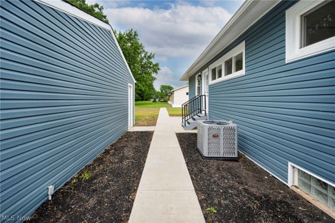 Tiny photo for 1622 Diana Drive, Brunswick, OH 44212 (MLS # 5220032)