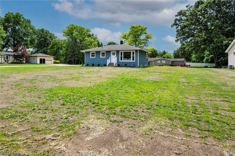 Tiny photo for 1622 Diana Drive, Brunswick, OH 44212 (MLS # 5220032)