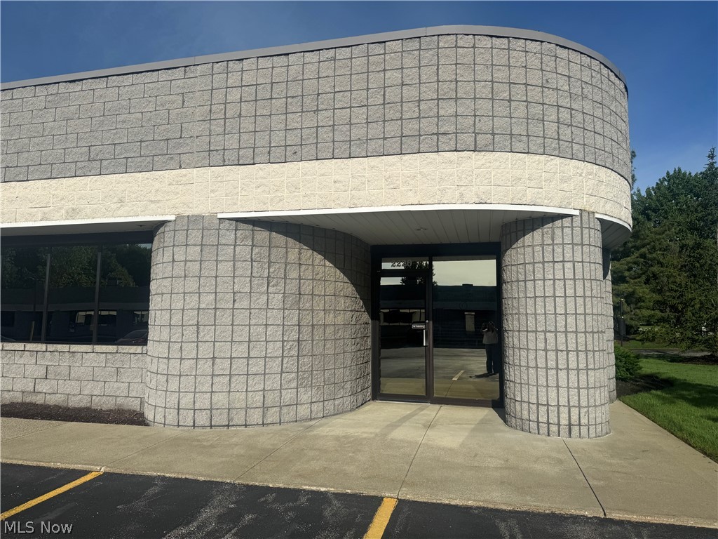 2220 E Enterprise Parkway