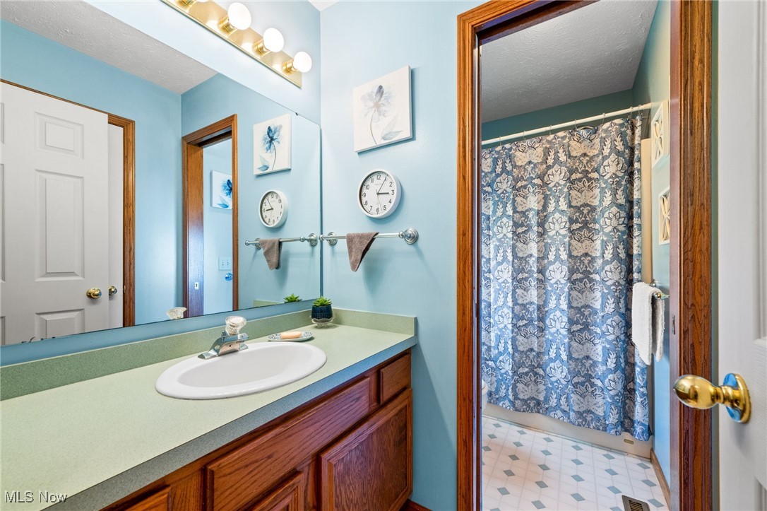 Woods of Burlington - Residential