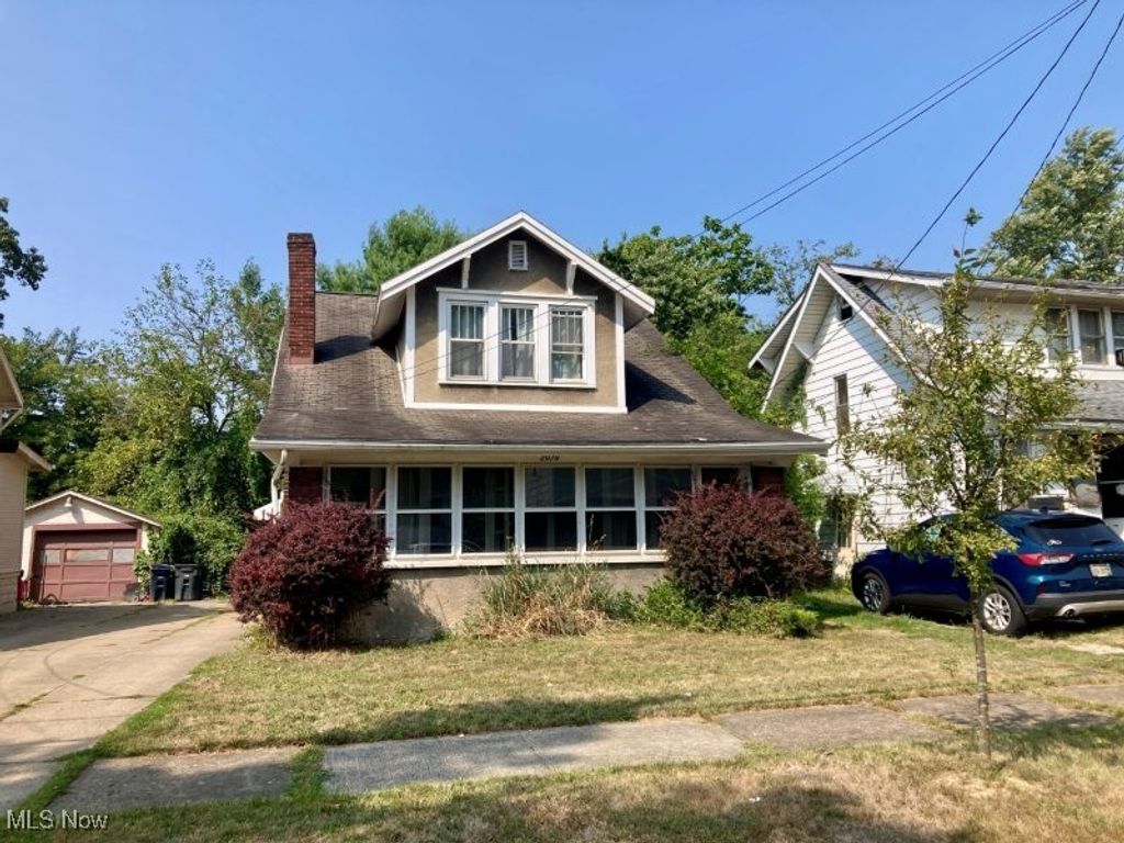 Photo of 2078 18 Street SW, Akron, OH 44314 (MLS # 5176627)