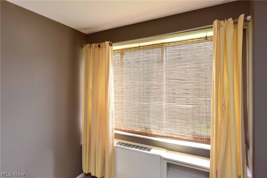 Marine Towers East Condo - Residential