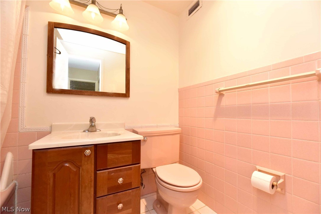 Marine Towers East Condo - Residential