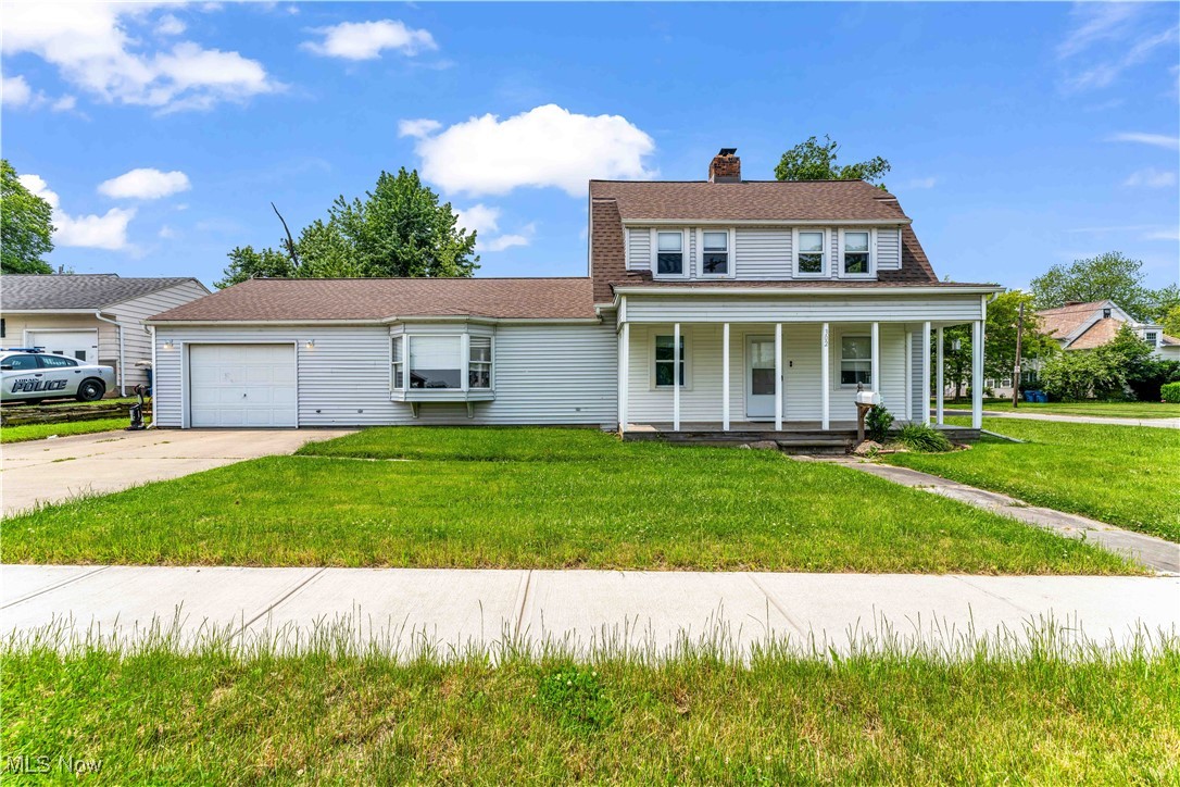 302 Louisiana Ave, Lorain - Spacious 3 bed 2 bath single family home! //
$ 1500 rent / $ 1500 deposit //
$55 application fee per adult //
1-2 pets OK in this unit. After application pre-approval, a PetScreening is required for any animals to proceed with one of our properties; a PetScreening affidavit is still required if you have no pets. (Some breed restrictions apply per HUD guidelines). //
NO SMOKING //
1 time $199 non-refundable set up fee paid at lease signing //
$35/month required resident benefit package; can include personal property/liability insurance for an additional $10/month for $45/month total. //
After application Pre-Approval 1 applicant per household application is required to fill out a PetScreening application, before being about to proceed with placing a Reservation Fee for one of our properties. You will receive a pre-approval for your application and in order to proceed, the PetScreening is required. Even if you have NO pets - this application must be filled out. One time, non-refundable pet fee of $250-600 per animal applies to all pets & must be paid before or when you pay your first month rent. (No fee for qualified assistance animals). //
Our application is processed through secure site: Findigs, and they require ID and income verification. Without this, your application will not be processed. They offer 24/7 chat support on their application directly if you have any questions. //
BEDROOMS: 3 //
BATHROOMS: 2 //
APPLIANCES PROVIDED: Fridge and stove //
UTILITIES / RESIDENT RESPONSIBILITY: Residents are responsible for all utilities including: water/sewer/trash, gas & electric and are responsible to maintain lawn care maintenance & snow removal. //
Serious inquiries only.