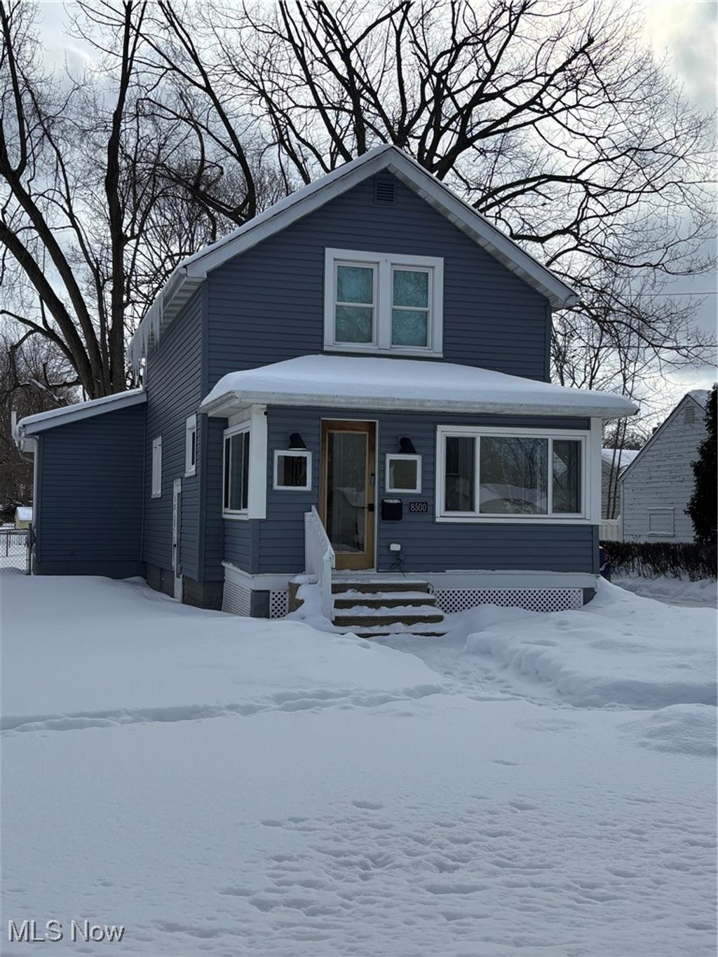 Photo of 8500 Nowlen Street, Mentor, OH 44060 (MLS # 5184787)