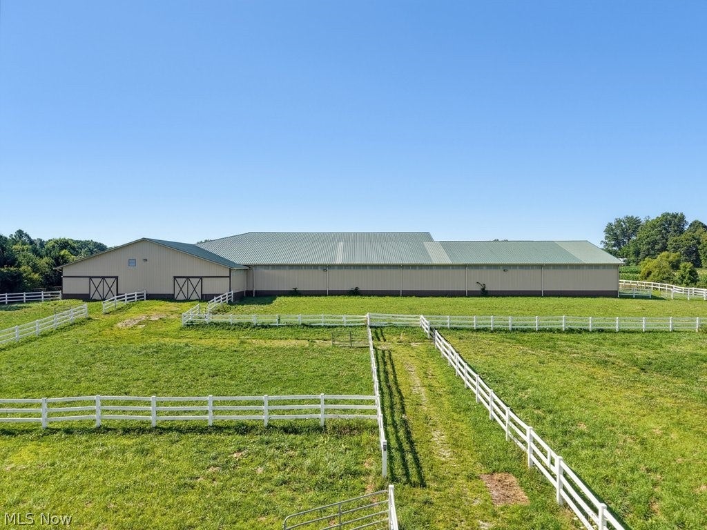 1025 Joanna Lane