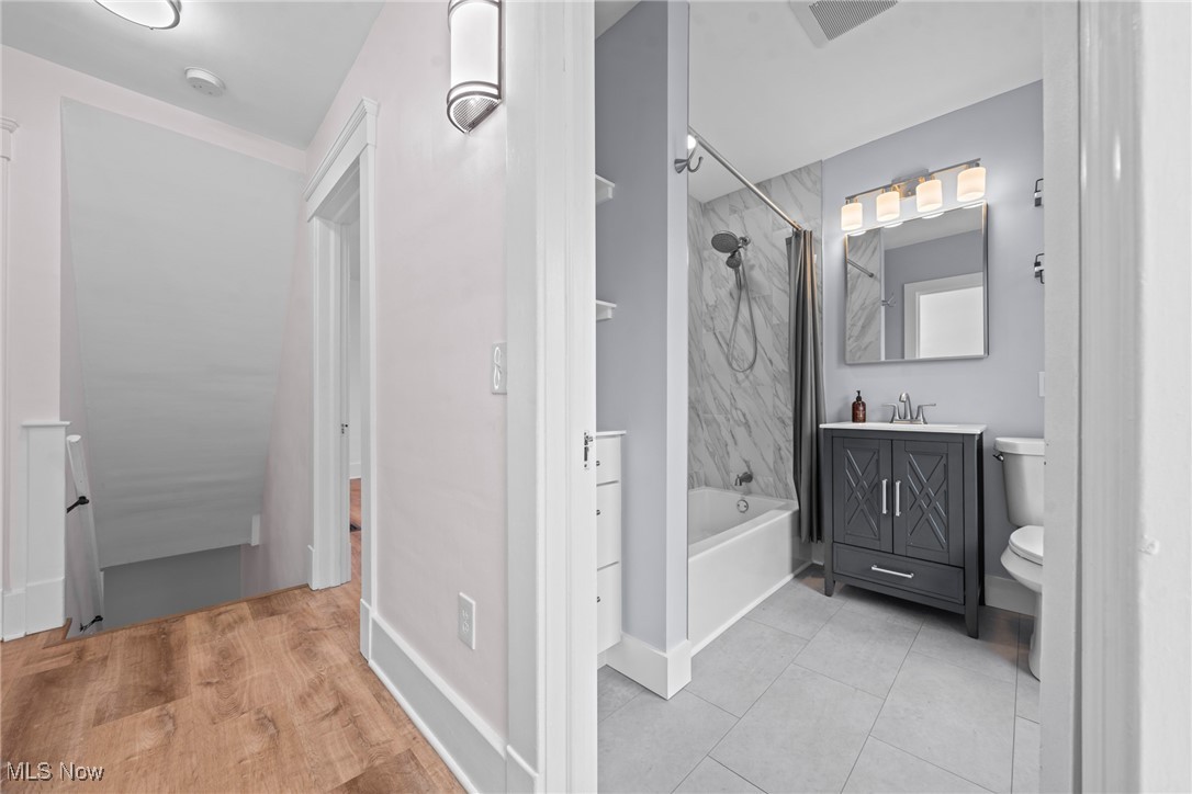 1476 Lauderdale Avenue, Lakewood, Ohio image 30