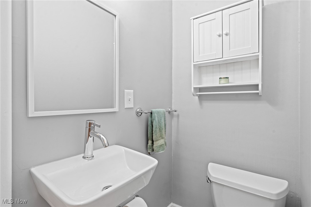 1476 Lauderdale Avenue, Lakewood, Ohio image 14