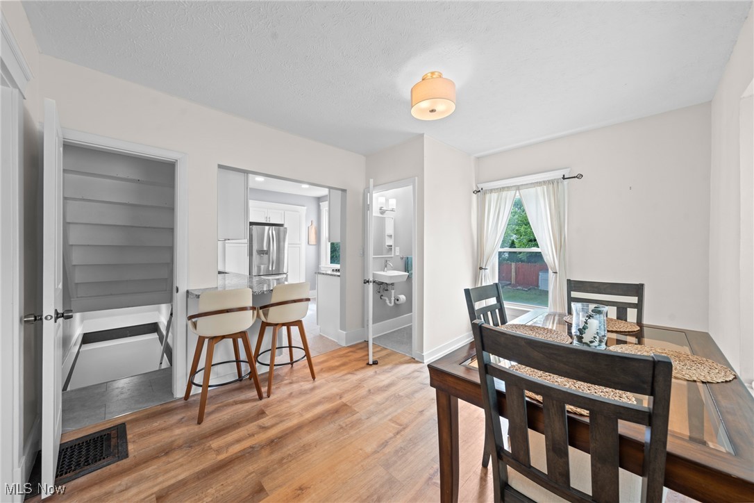 1476 Lauderdale Avenue, Lakewood, Ohio image 13