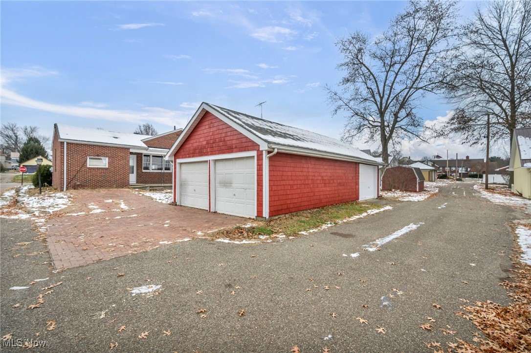 Village/Navarre - Residential