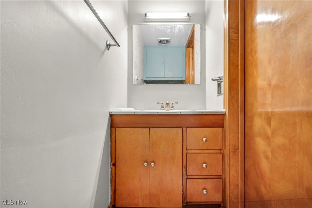 Village/Navarre - Residential