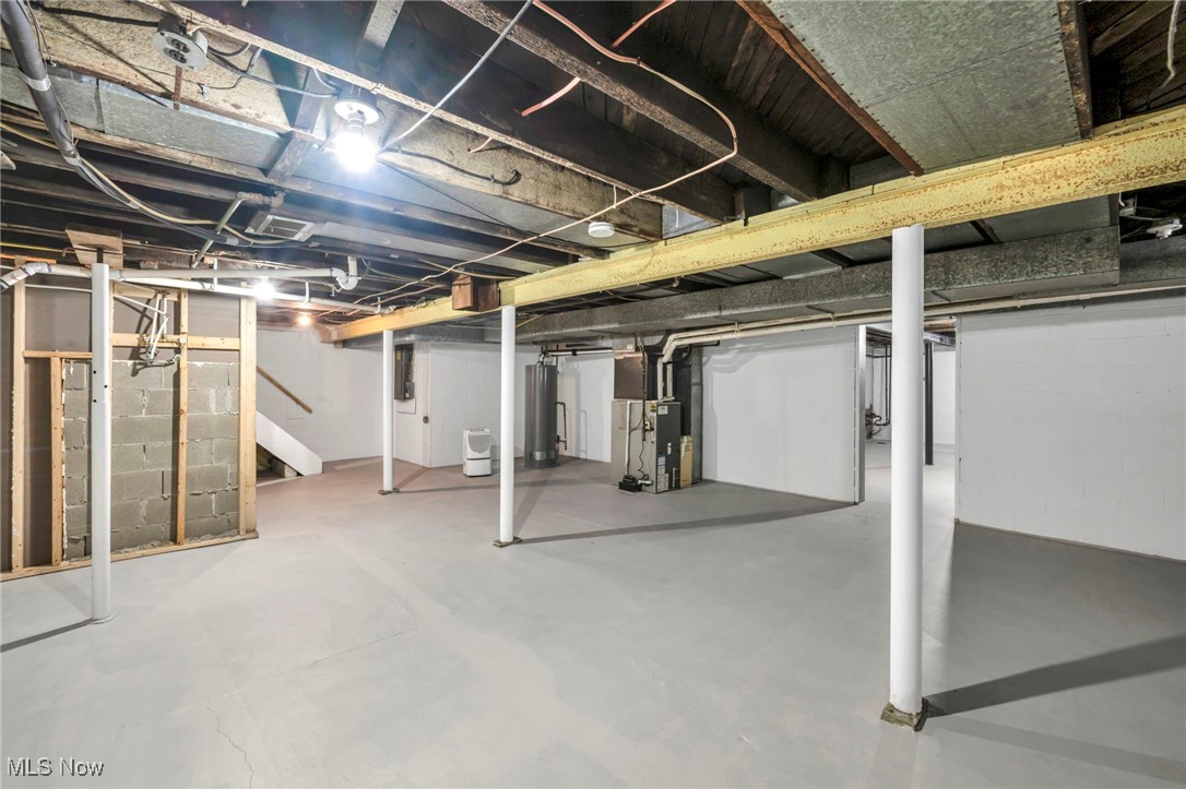 Village/Navarre - Residential