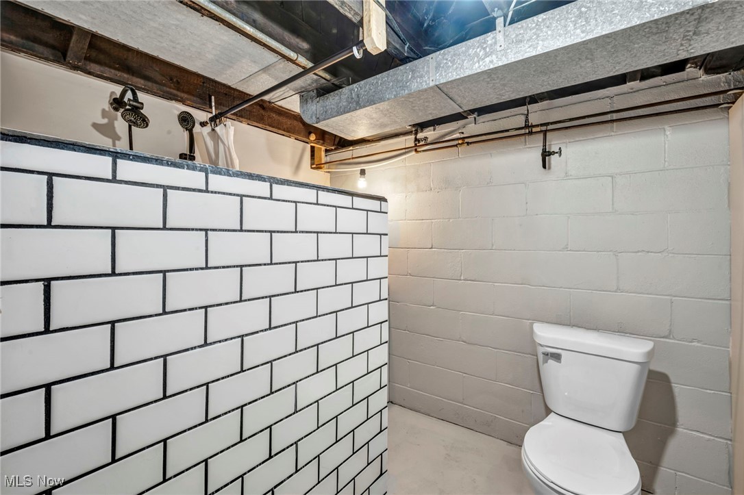 Village/Navarre - Residential