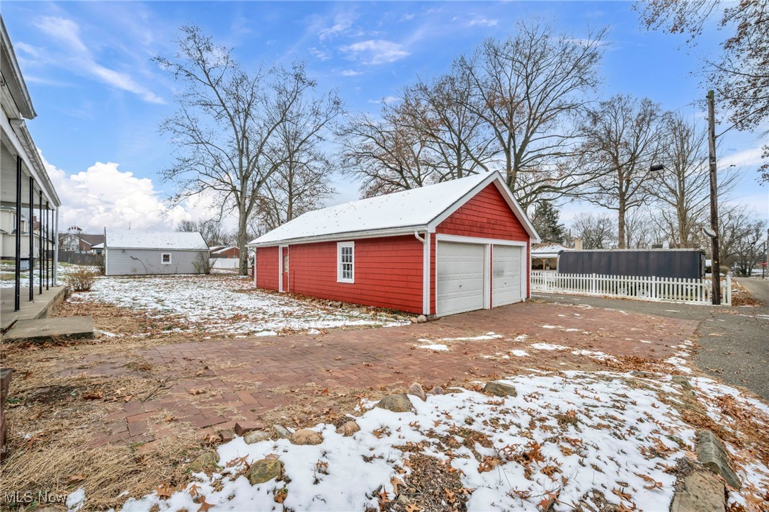 Village/Navarre - Residential